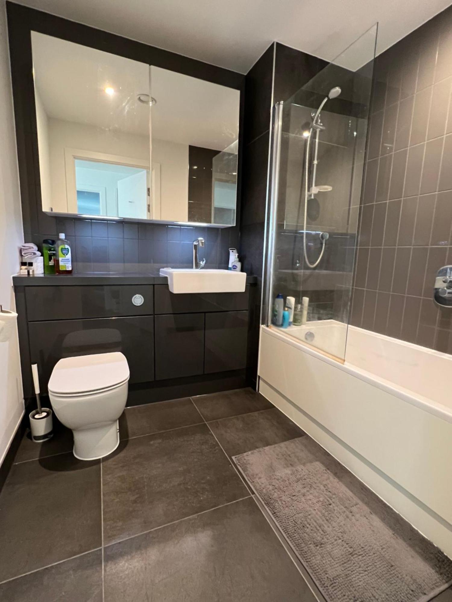 Modern 1 Bedroom With Balcony In Surrey Quays Apartamento Londres