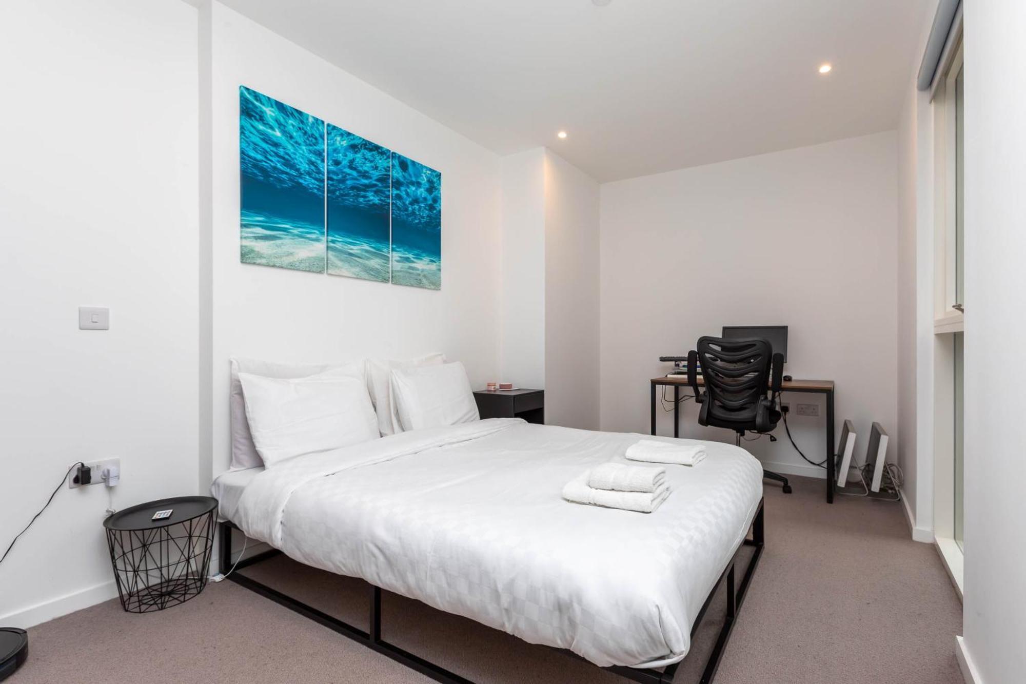 Modern 1 Bedroom With Balcony In Surrey Quays Londres