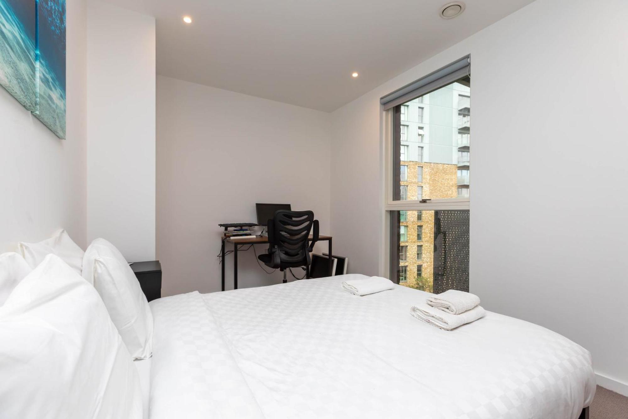 Modern 1 Bedroom With Balcony In Surrey Quays Apartamento Londres