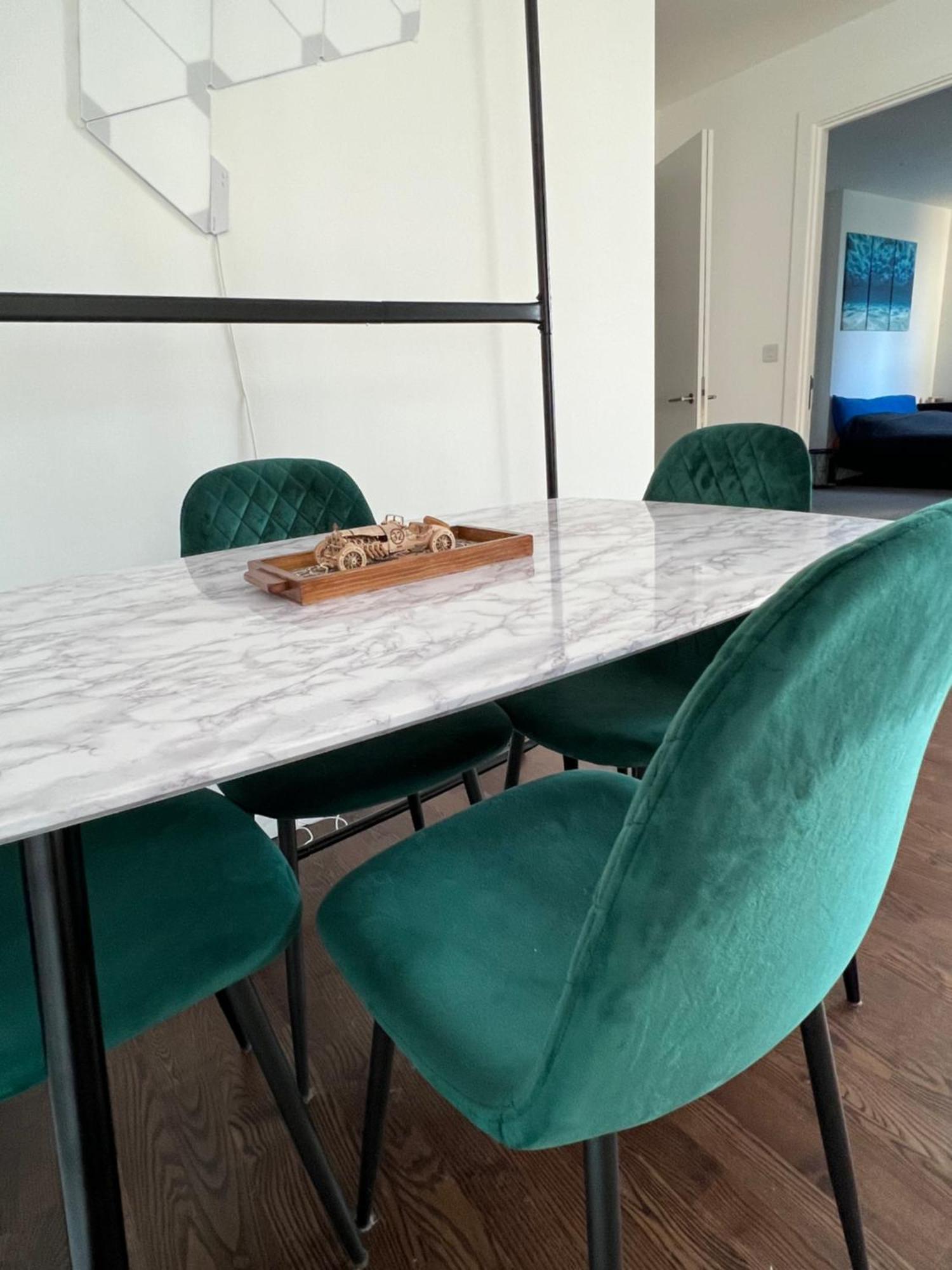 Modern 1 Bedroom With Balcony In Surrey Quays Apartamento *