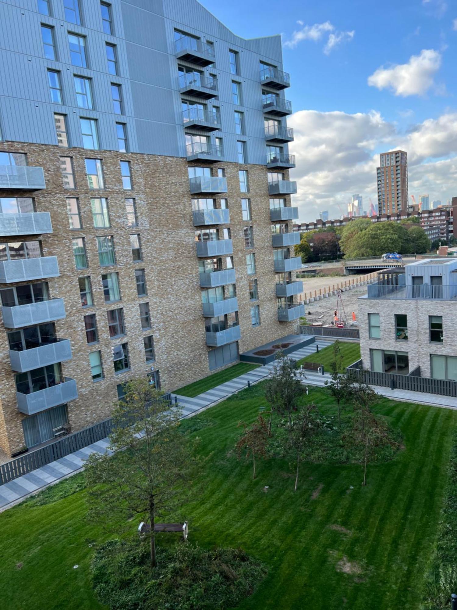 Apartment Modern 1 Bedroom With Balcony In Surrey Quays