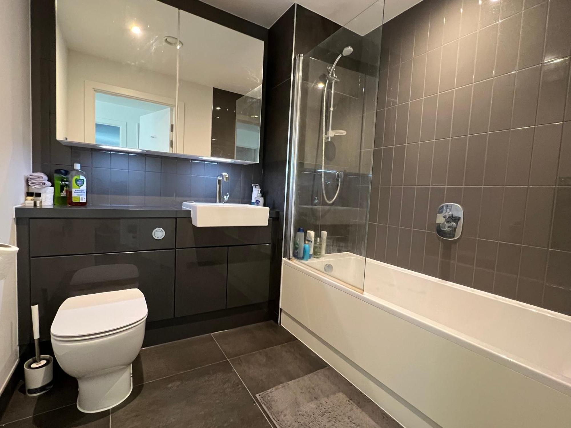 Modern 1 Bedroom With Balcony In Surrey Quays Apartamento *