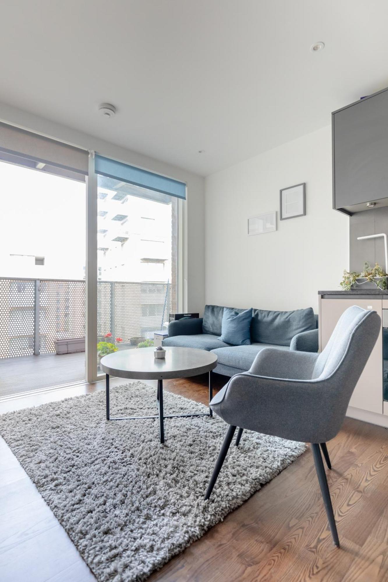 Modern 1 Bedroom With Balcony In Surrey Quays Londres