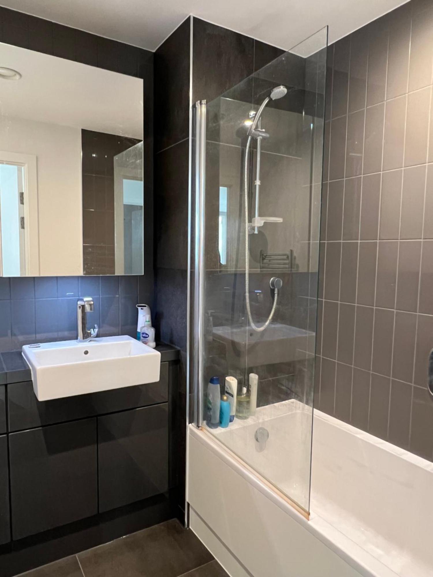 Modern 1 Bedroom With Balcony In Surrey Quays Apartamento *