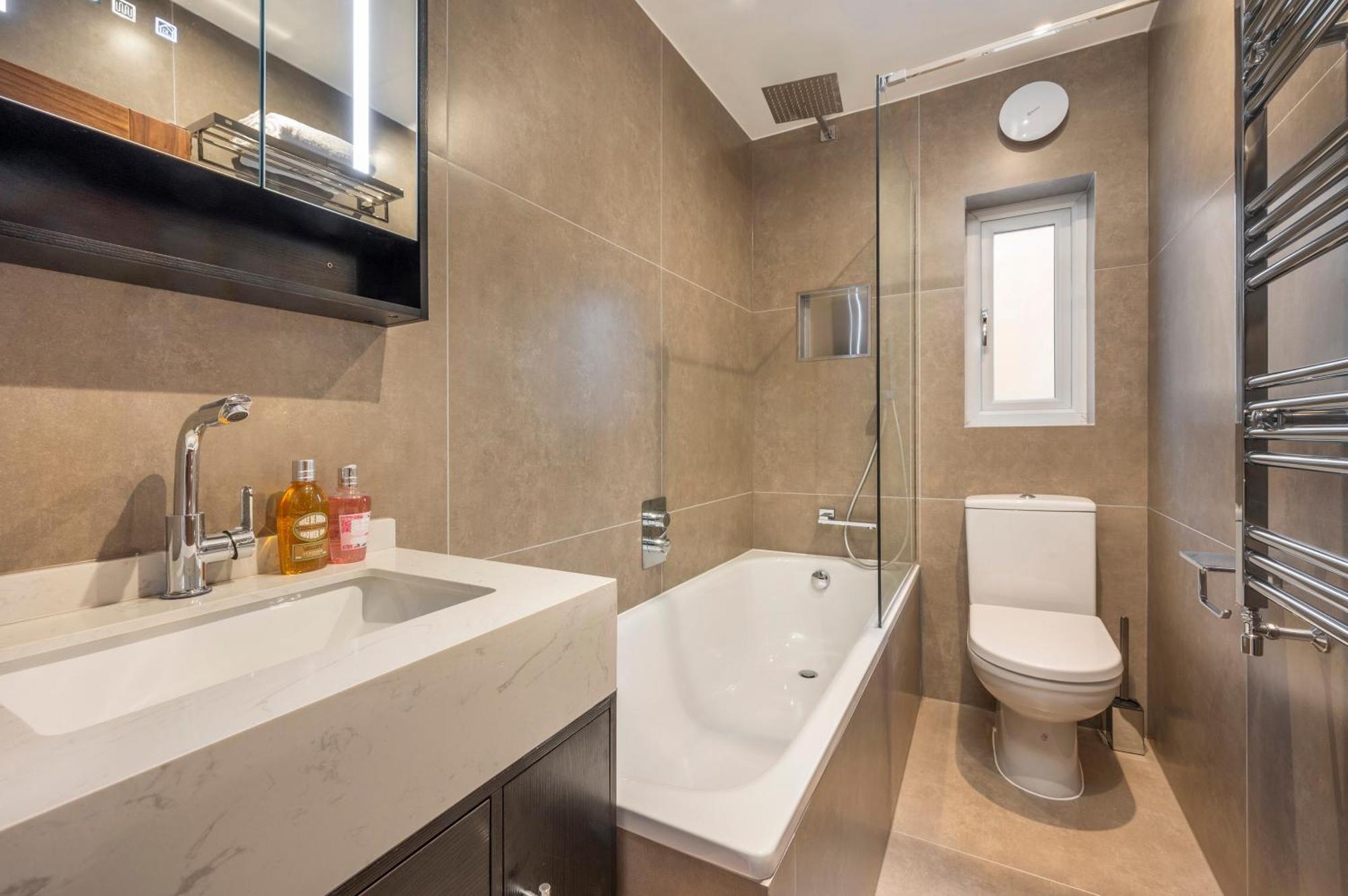 Spacious City Eye, Westminster, Big Ben, Vauxhall Station Apartamento *