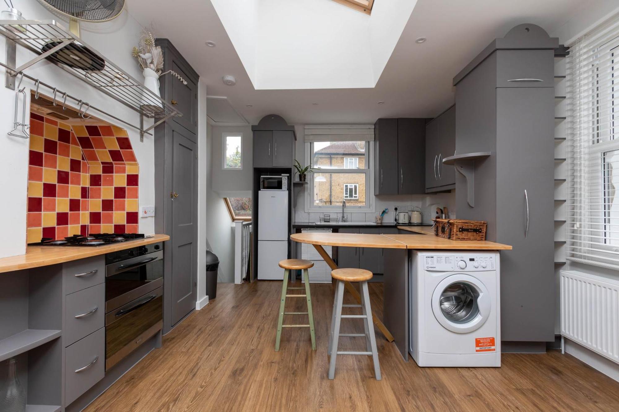Homely 1 Bedroom In Fulham! Apartment *