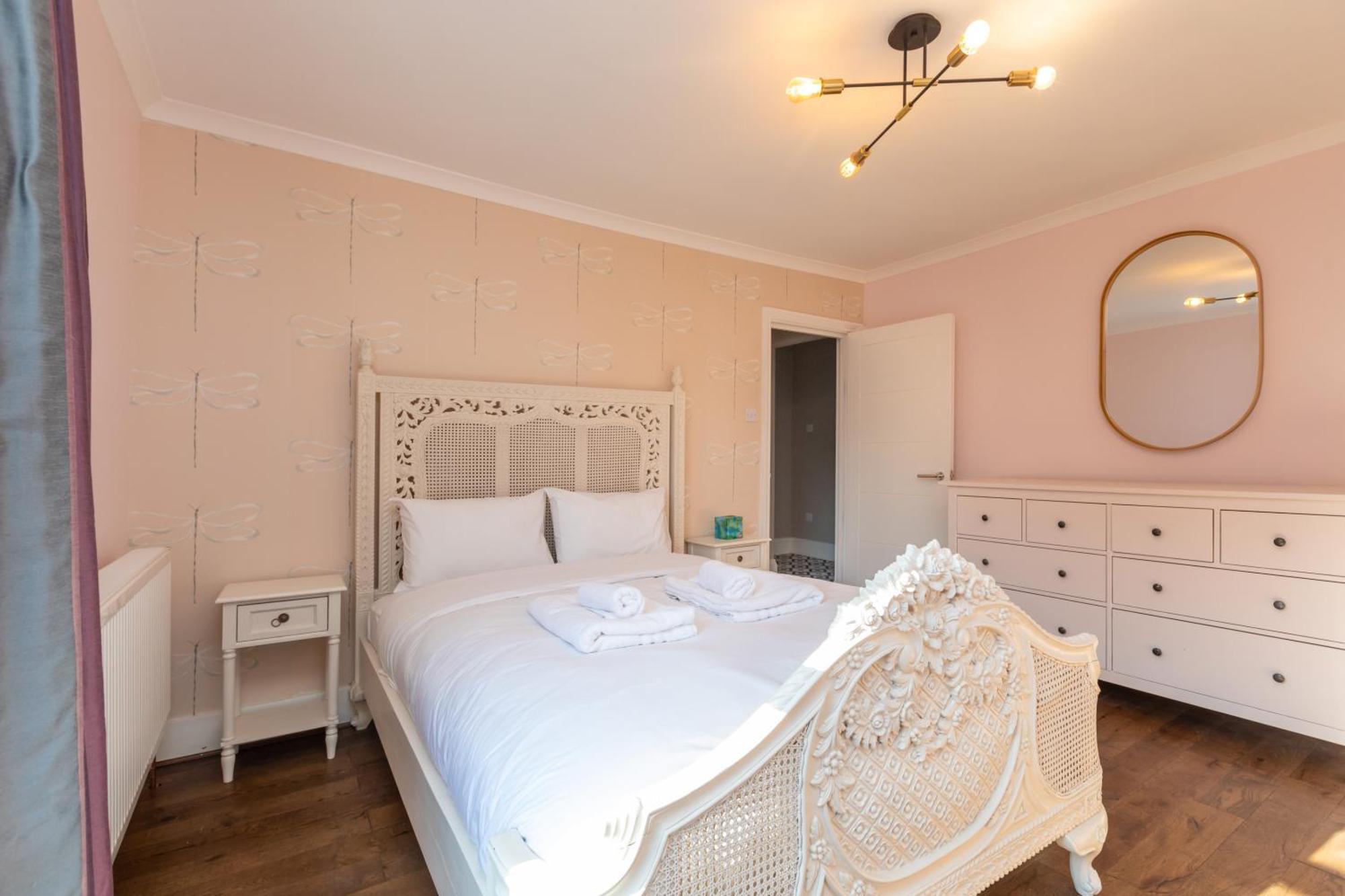 Spacious & Pristine 2bd Flat - Balham Apartamento Londres