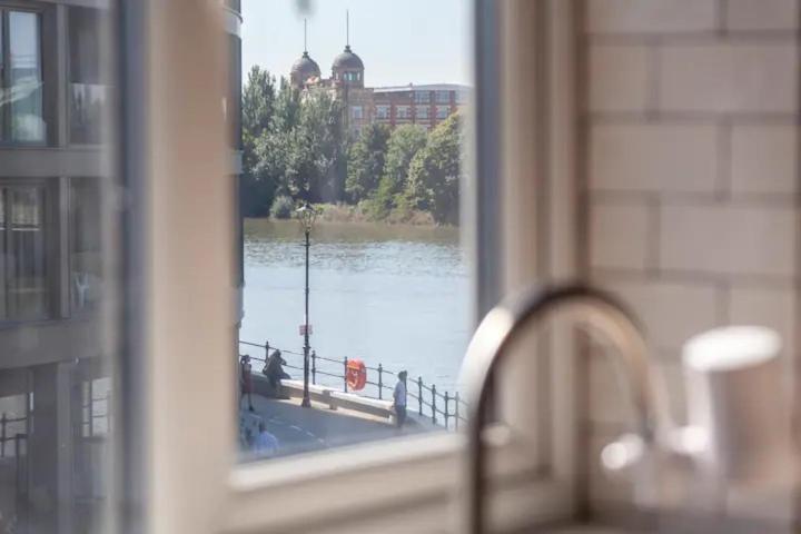 Serene 3bd Flat View Of The Thames - Hammersmith Apartment *