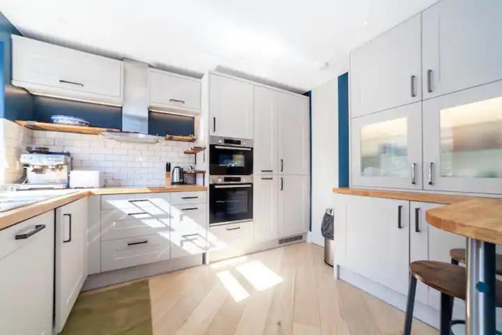 Apartment Serene 3bd Flat View Of The Thames - Hammersmith London