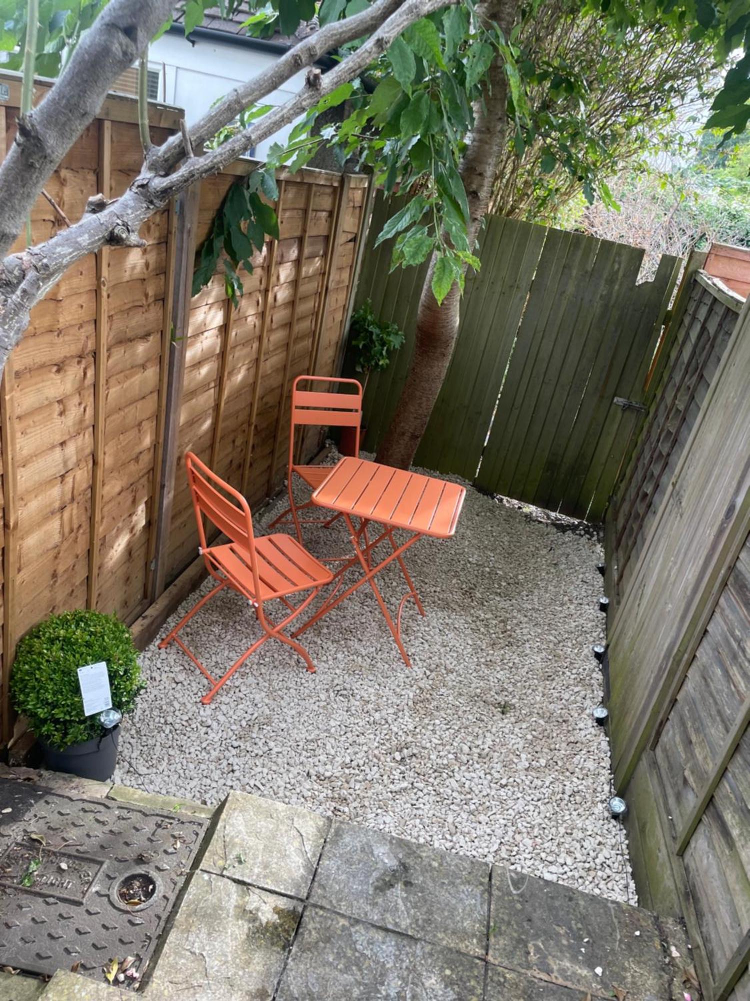 Super Convenient For - Large 2 Double Bed 30 Seconds Walk To Platform Train Station And 19 Mins To Waterloo Apartamento *