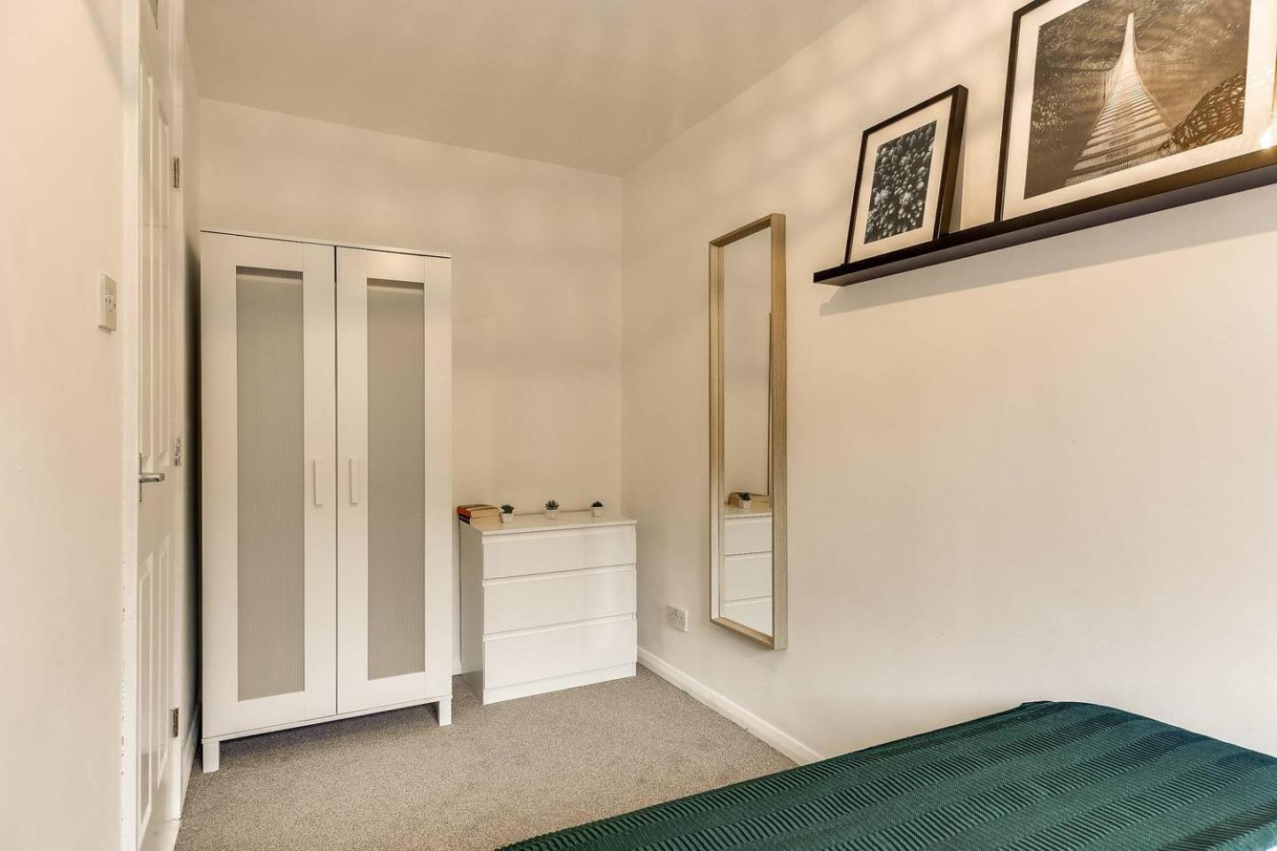 Lovely 4 Bedroom House With Garden Near Waterloo Apartamento