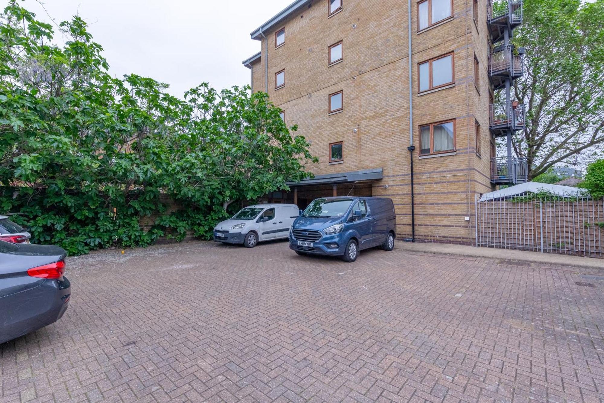 Inviting & Spacious 3bd Flat - Shadwell