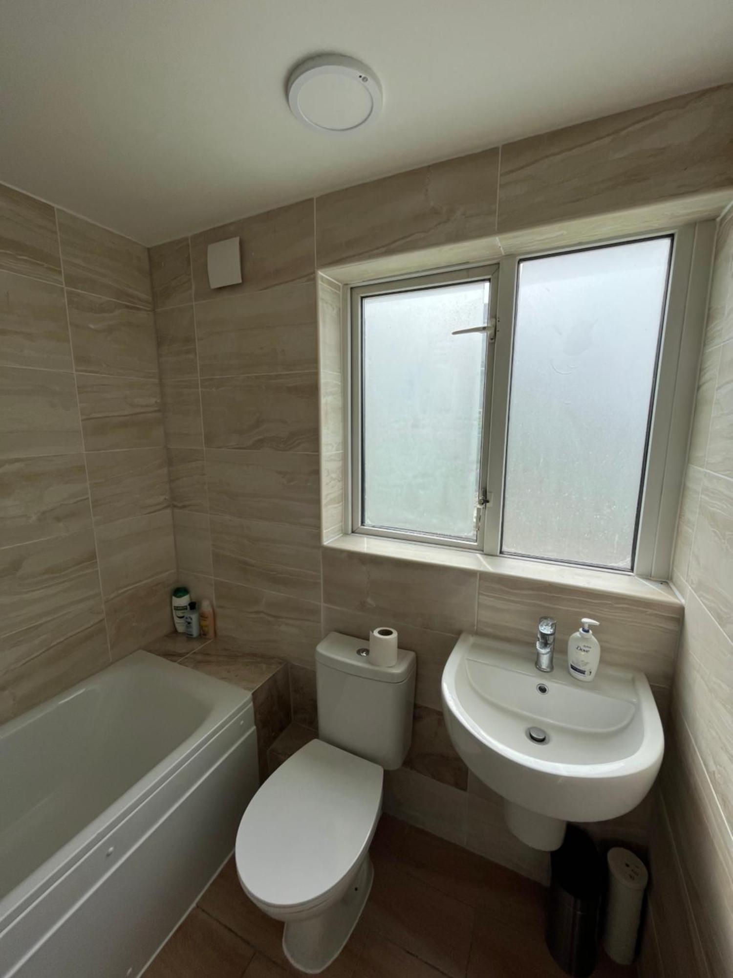 2bd East Sleeps 7! Apartment London