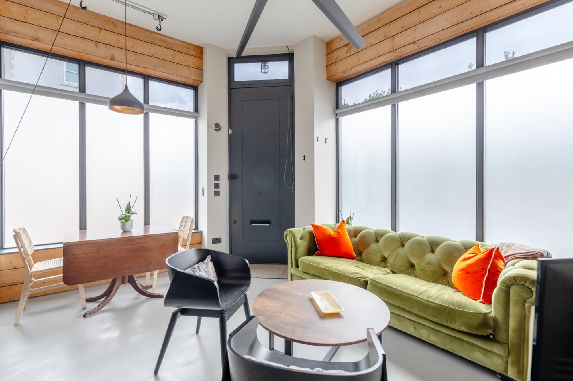 Sleek & 1bd Flat - Battersea Park *