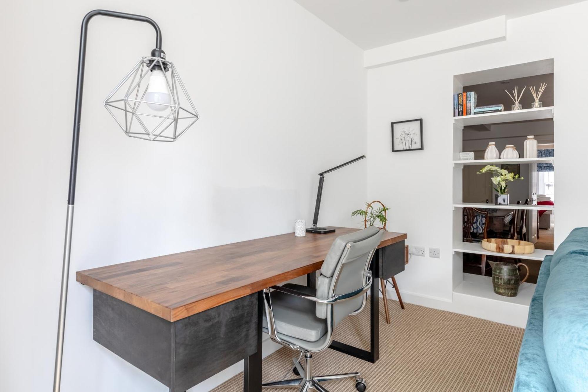 Beautifully Refurbished 2bd Flat- Clapham *