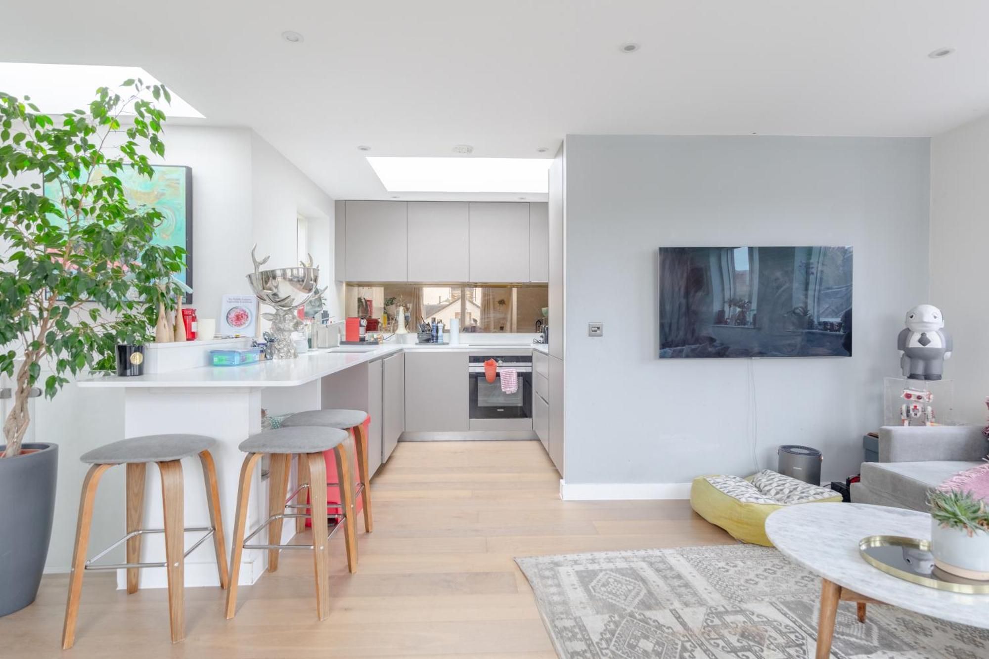 Sleek & Spacious 2bd Flat - Clapham * Londres