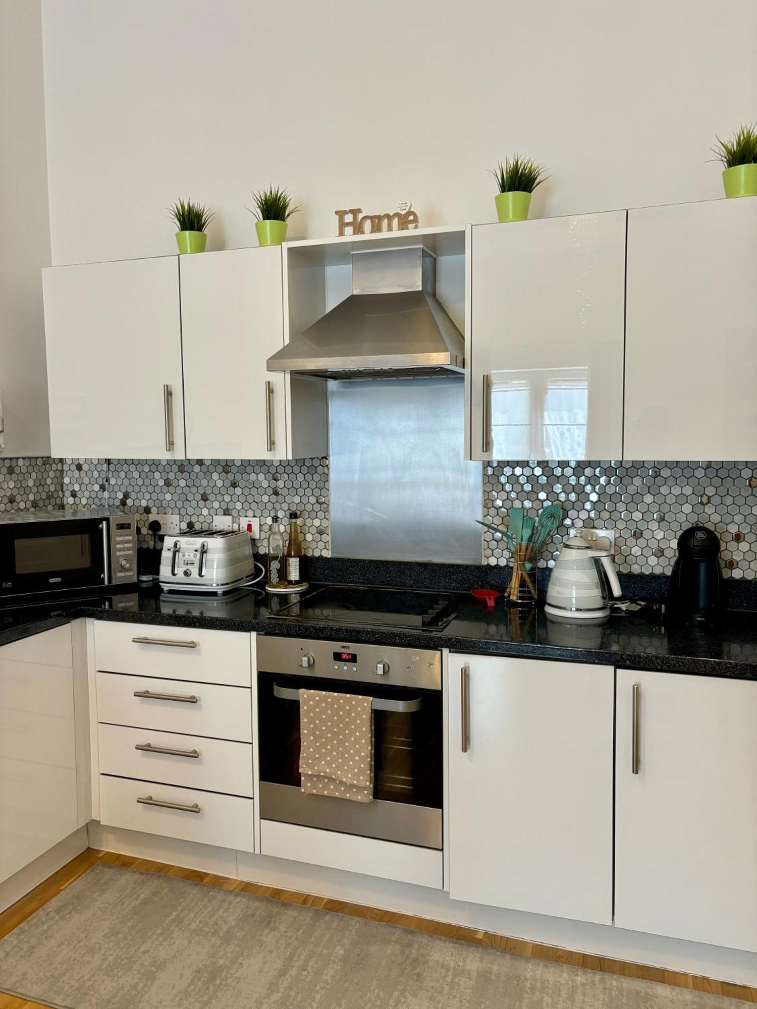 Apartment Two Double Bedroom Duplex Flat London