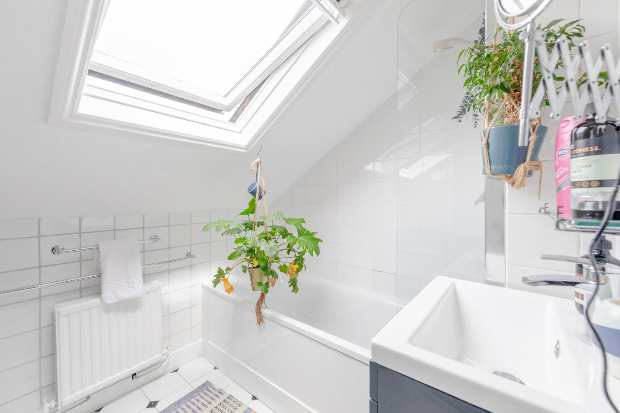 Floor 1bd Flat With Balcony - Ladbroke Grove Apartamento