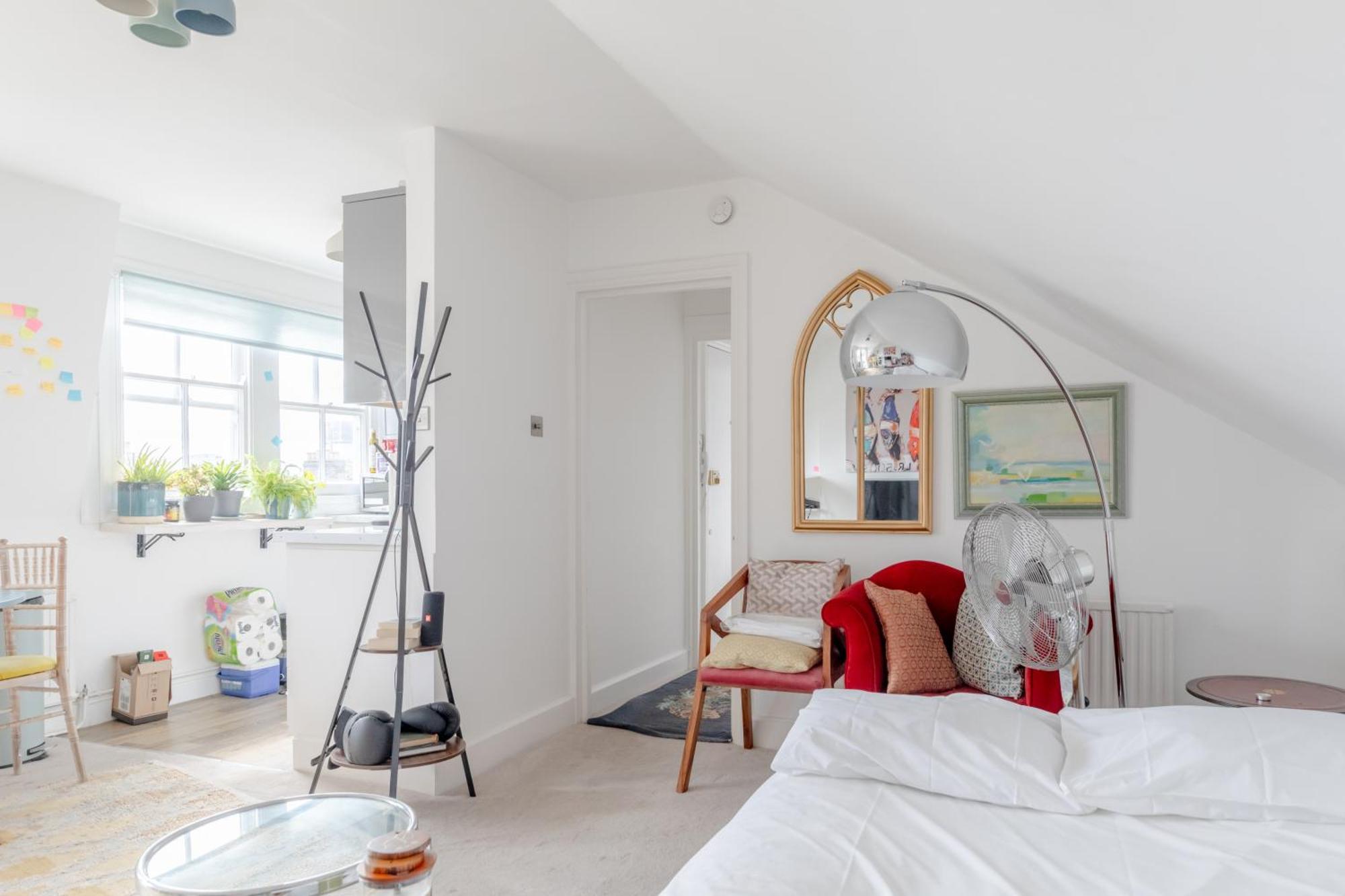 Floor 1bd Flat With Balcony - Ladbroke Grove Apartamento