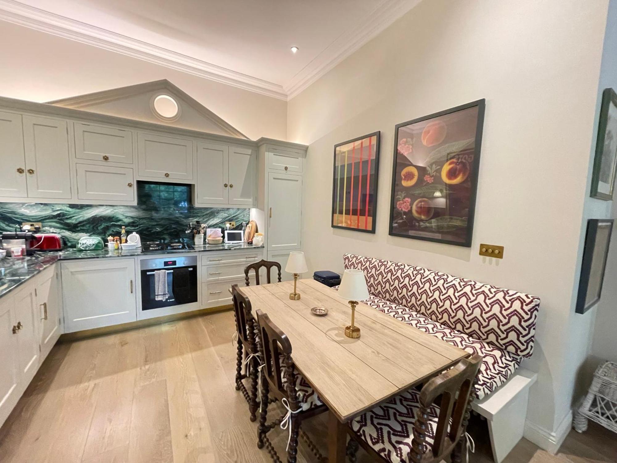 Luxurious & Stylish 2bd House - Bayswater! Londen