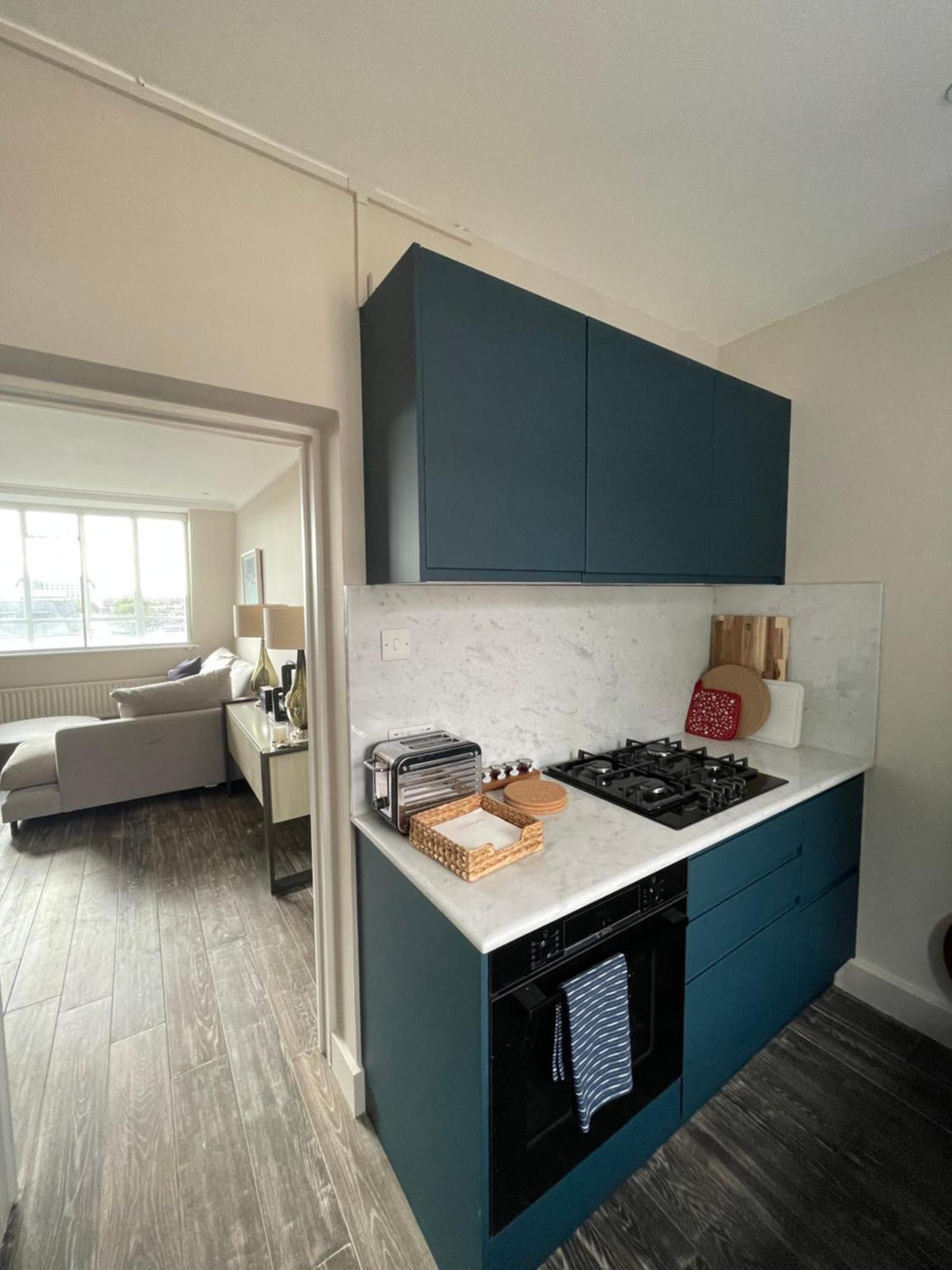 Beautifully Decorated 1bd Oasis - Earl's Court! Londres