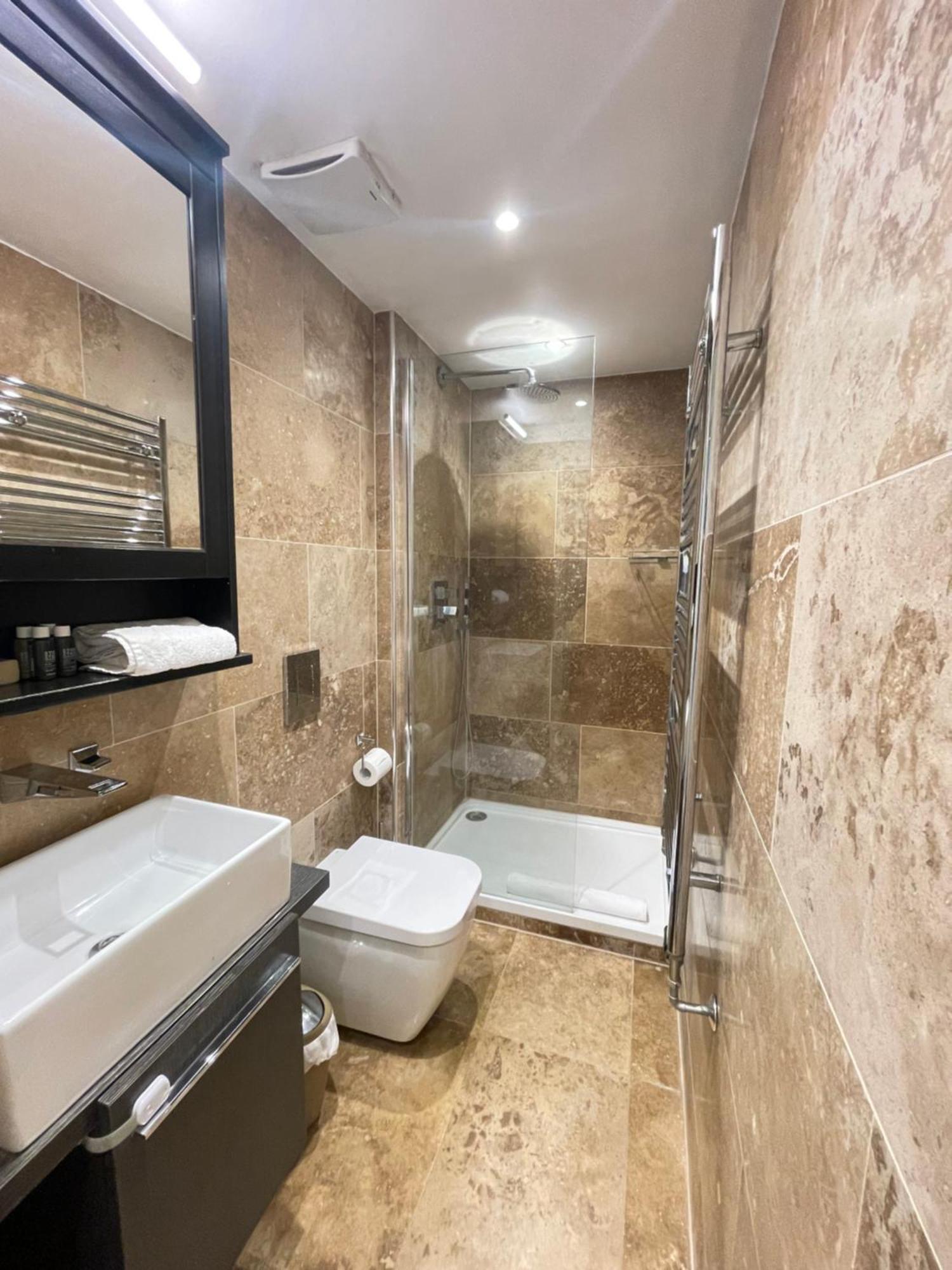 Gorgeous 2bd Flat With Patio - South Kensington! Appartement Londres