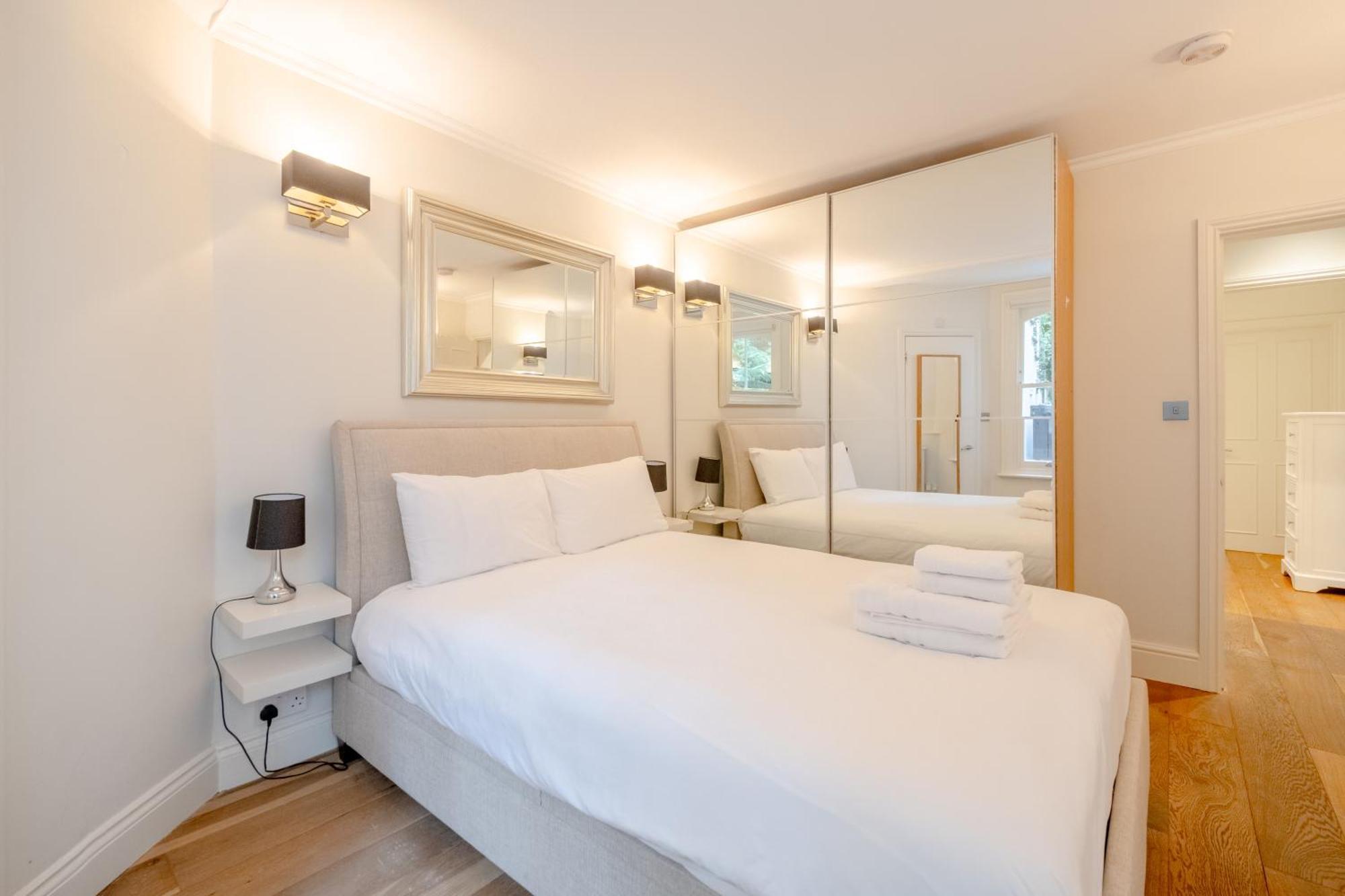 Gorgeous 2bd Flat With Patio - South Kensington! Londres