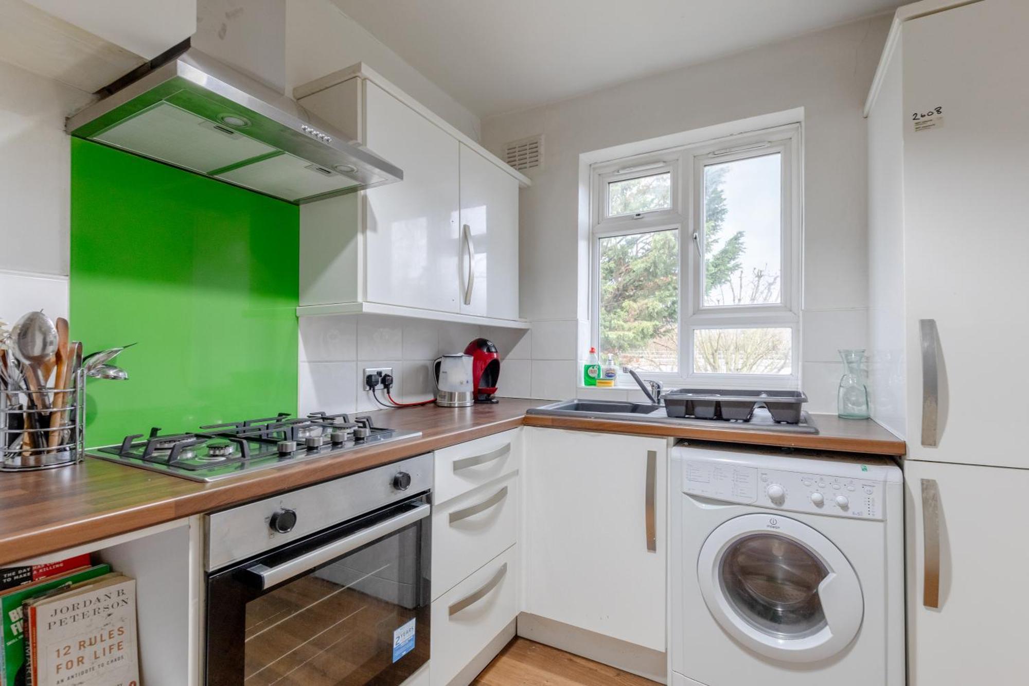 Spacious 1bd Flat - 4 Mins To Regent's Canal! Londen