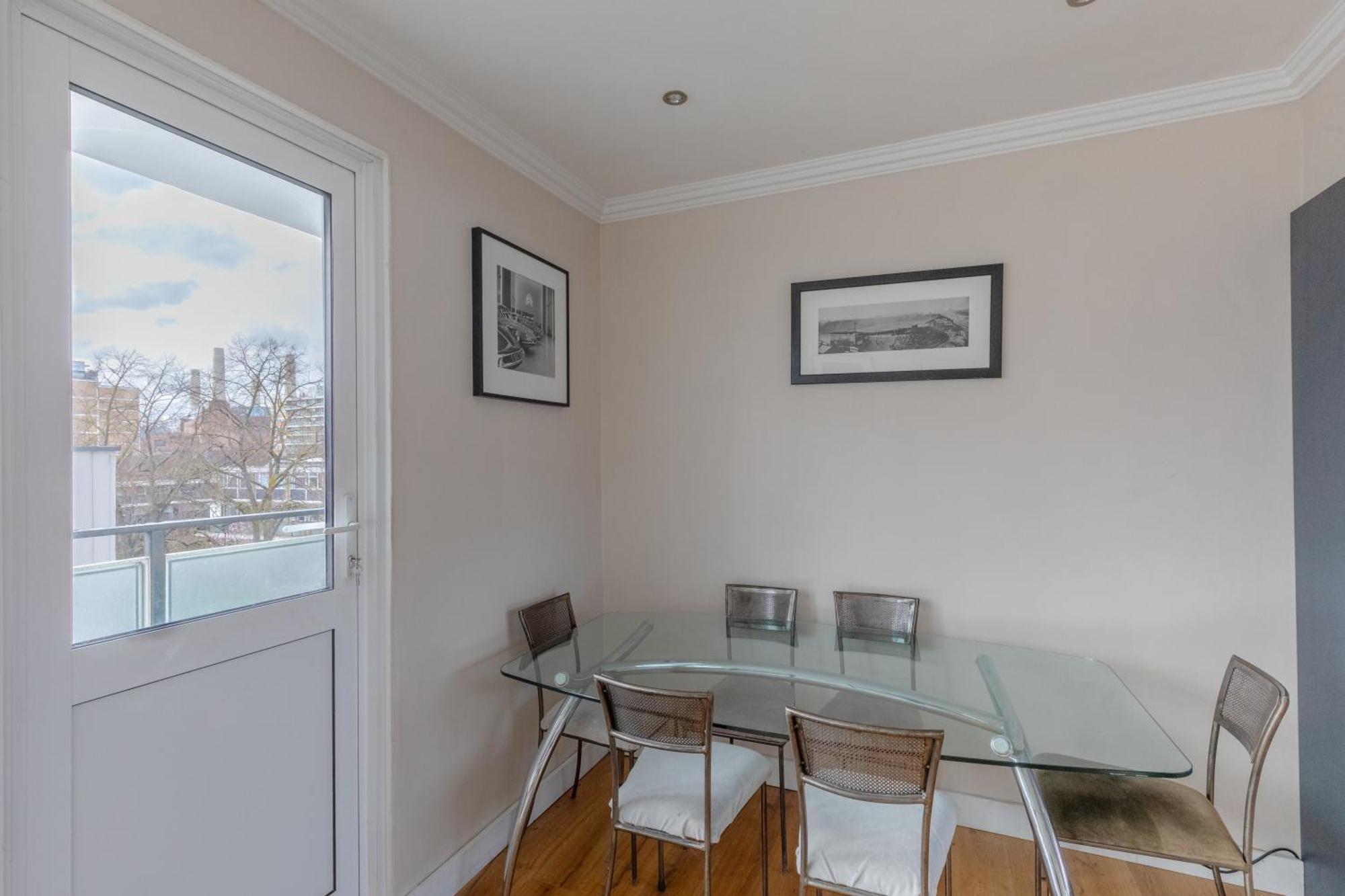 Appartement Superbly Located 2bd Flat Heart Of Pimlico! Londen