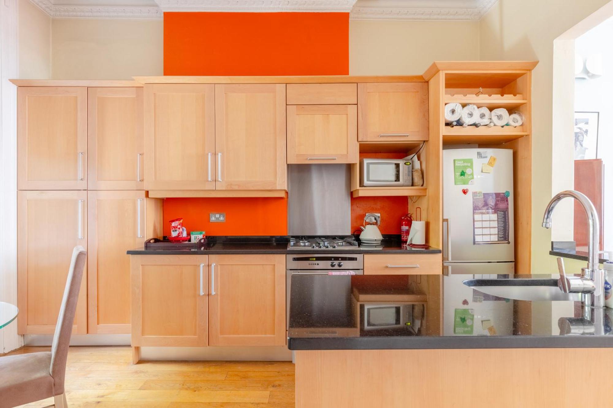 Inviting 1bd Hideaway Kensington Olympia! Londres