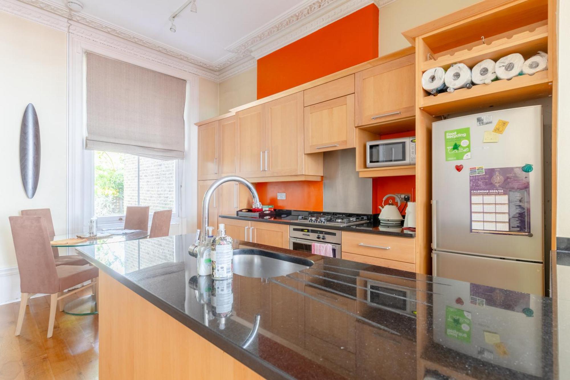 Inviting 1bd Hideaway Kensington Olympia! Londres
