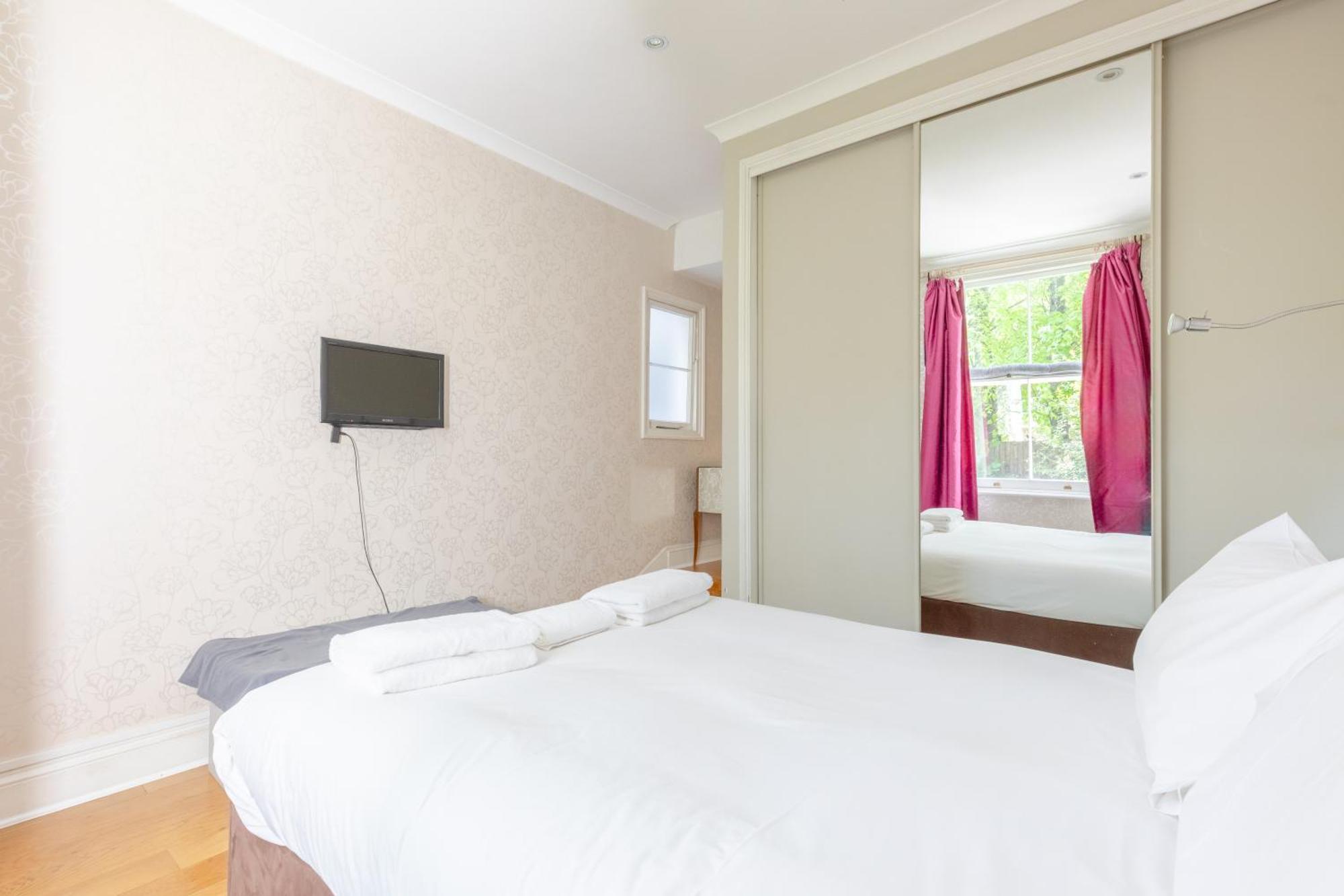 Inviting 1bd Hideaway Kensington Olympia! Londres