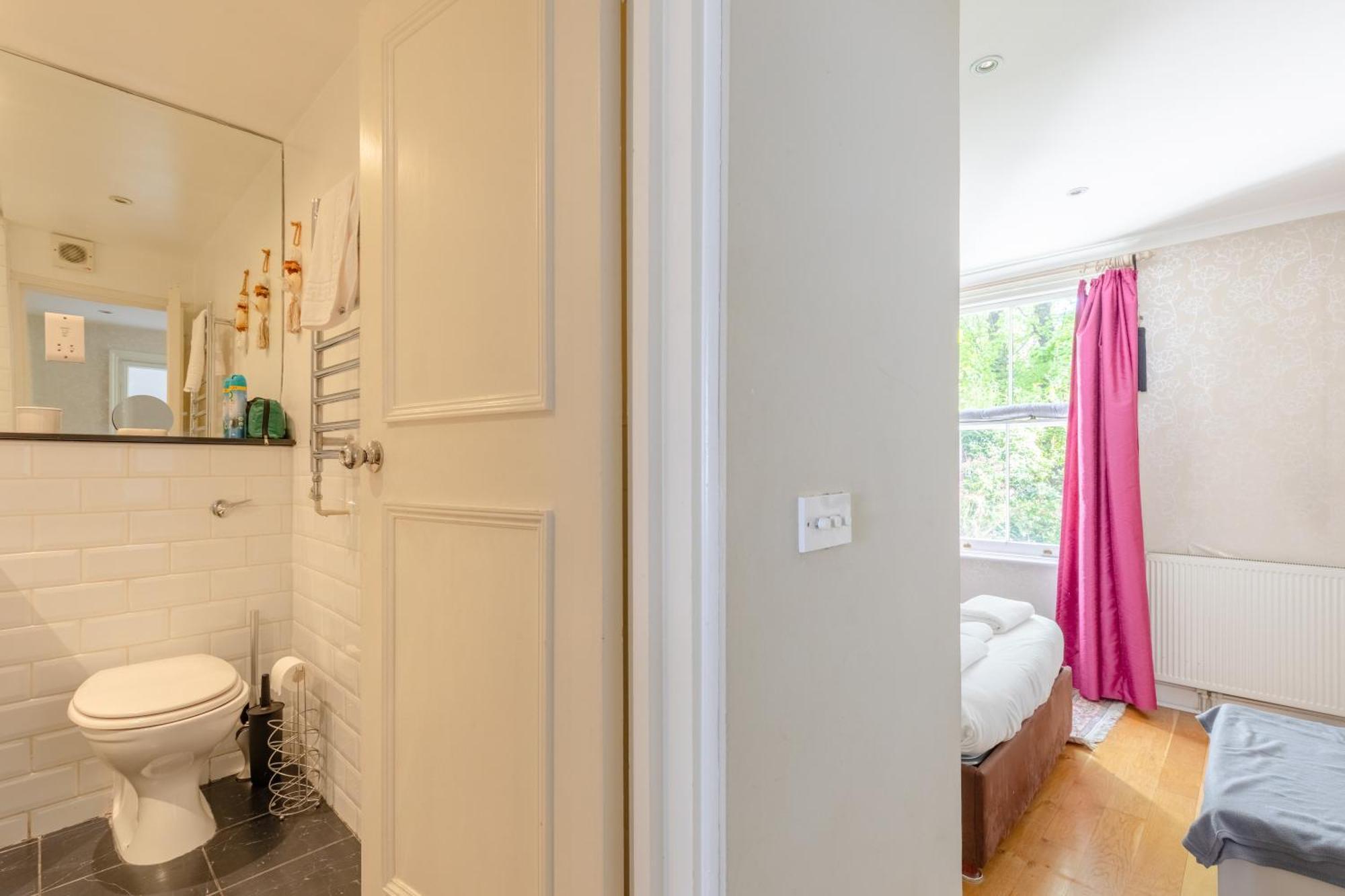 Inviting 1bd Hideaway Kensington Olympia! Appartement Londres