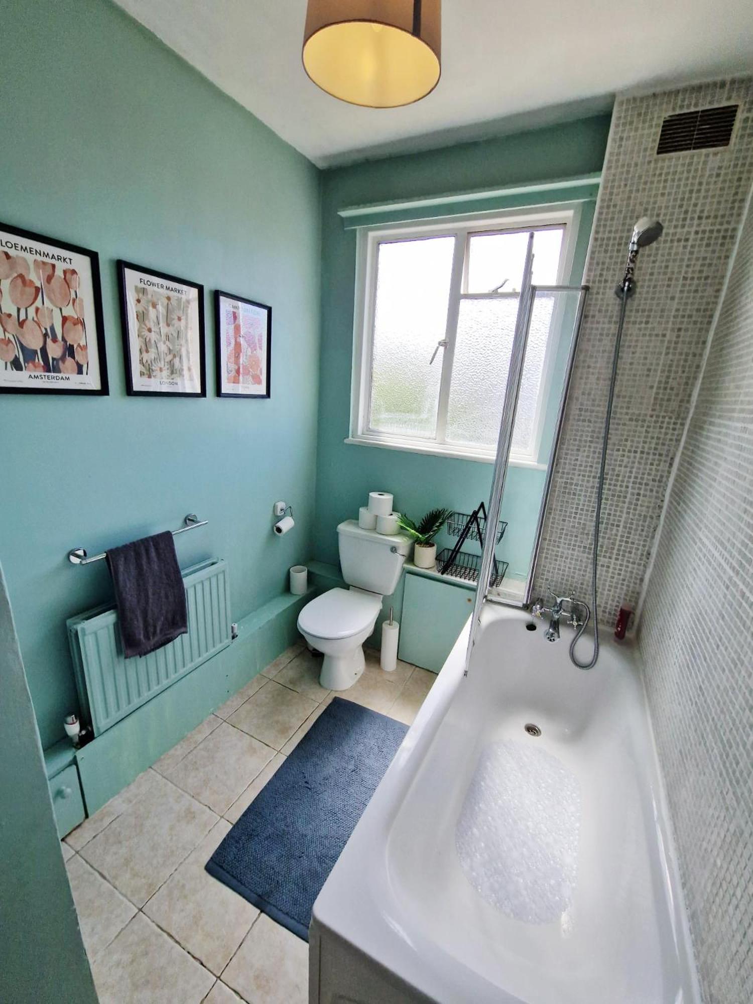 Stylish 1-bed Flat In Willesden With Private Patio Appartement Londres