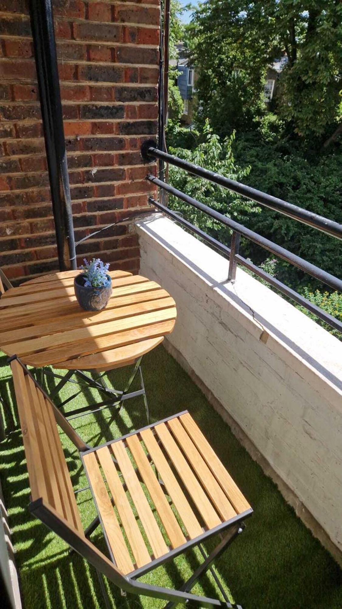 Charming 2-bedroom Flat With Private Balcony Near Islington Station, Canonbury Londres