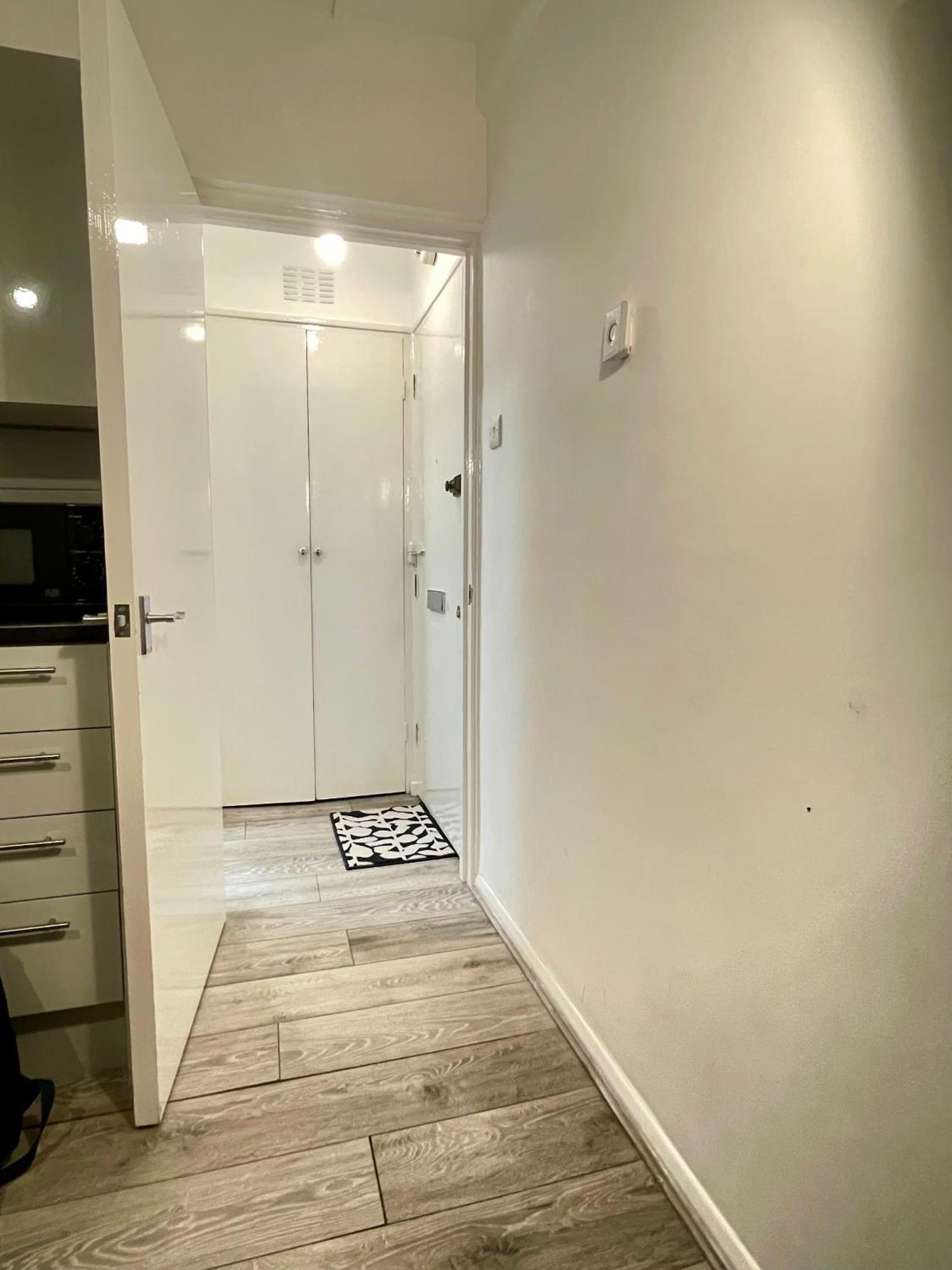 Spacious - South Kensington - Harrods Appartement Londen
