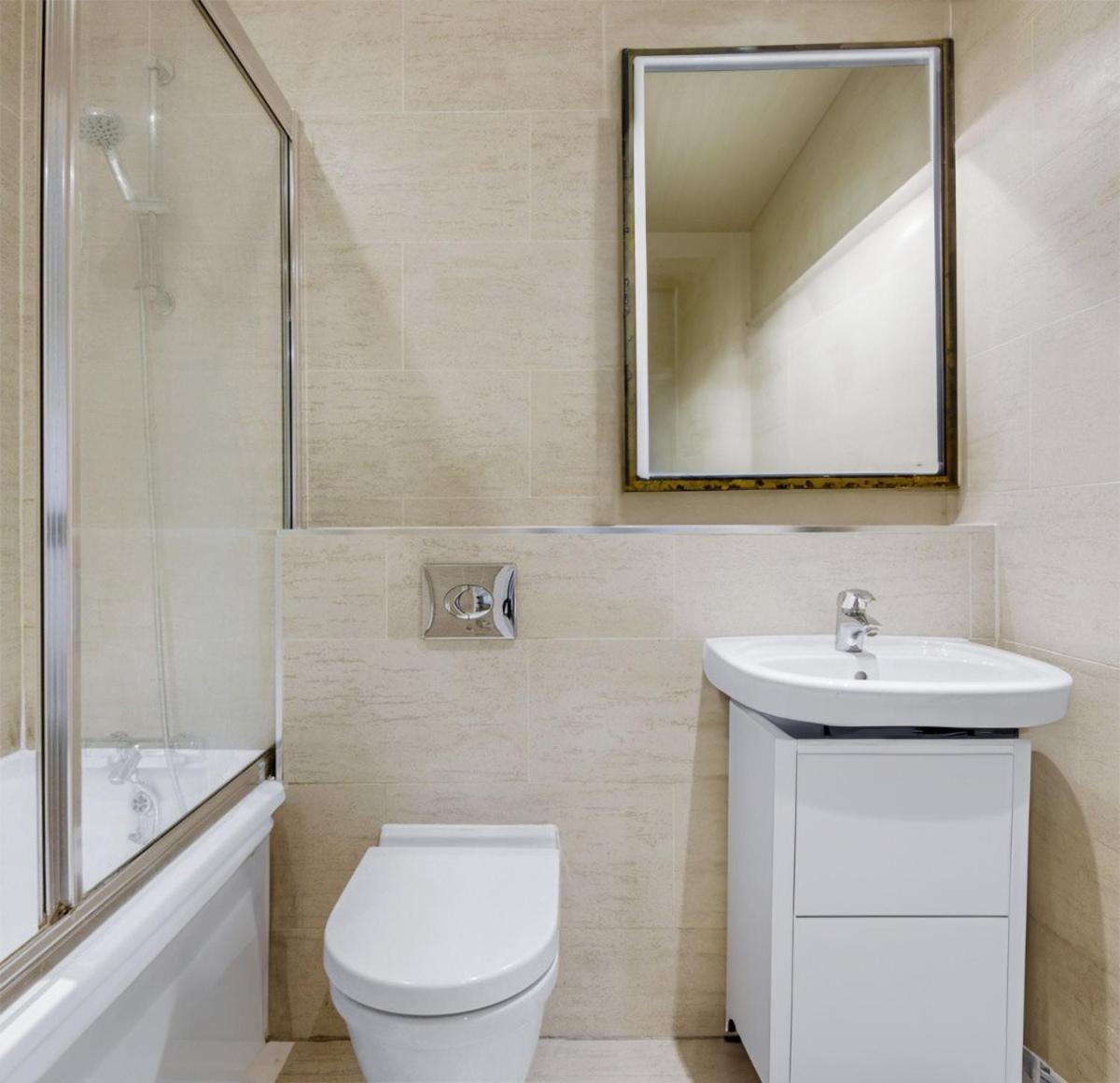 Modern 2br Near Hyde Park