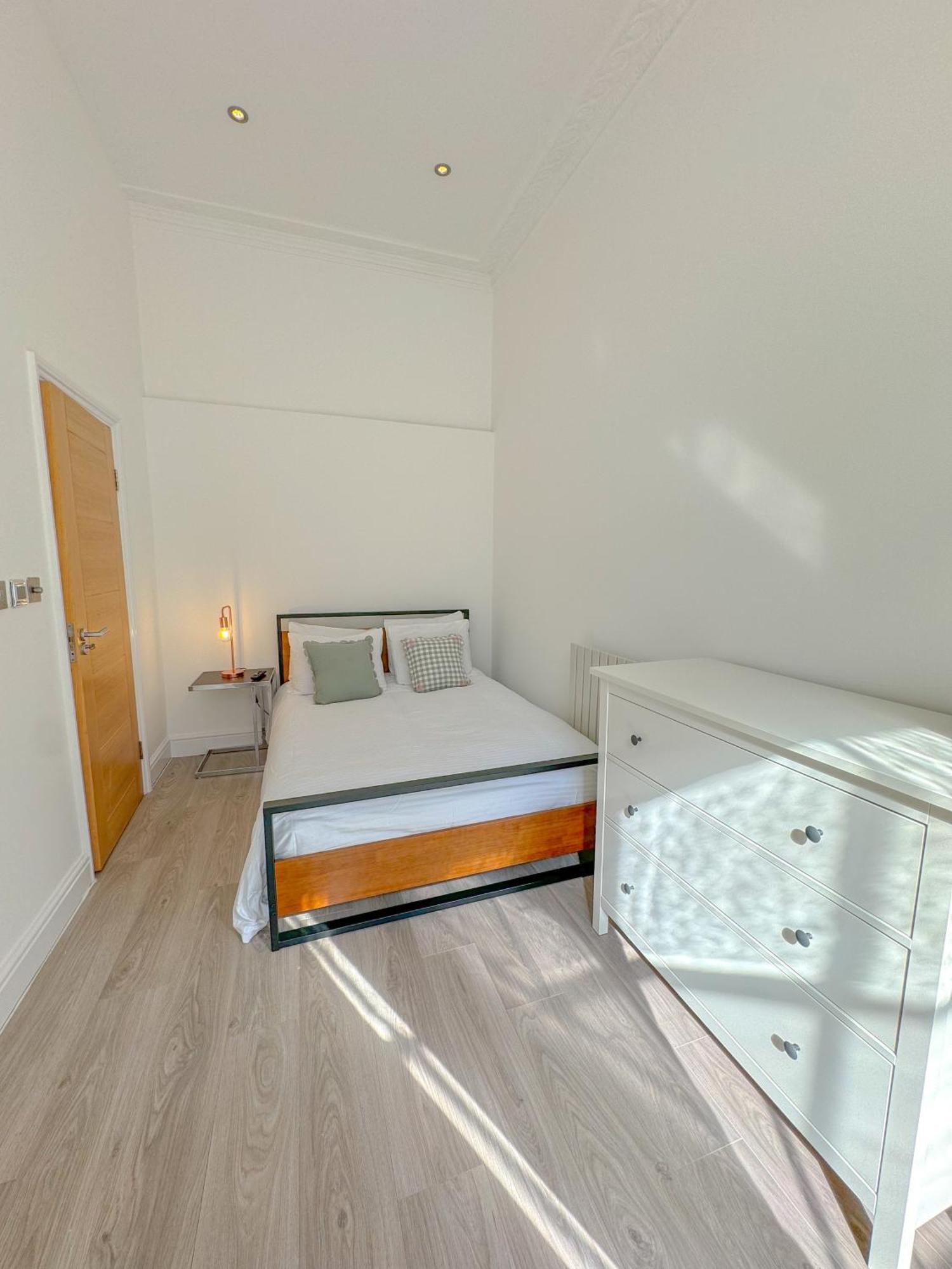 Conway Apartment *