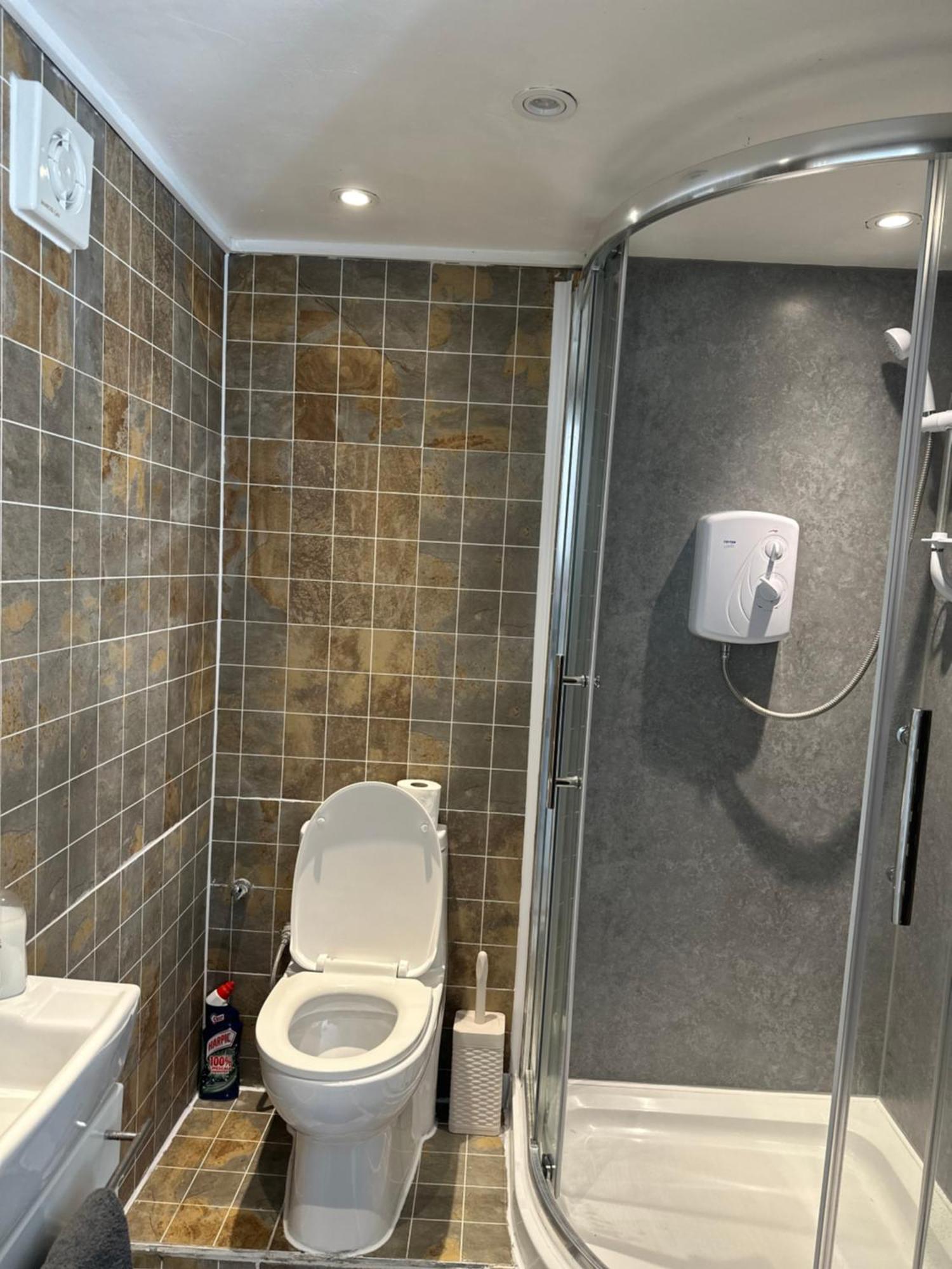 Outhouse Fully Equipped Gasthuis Londen