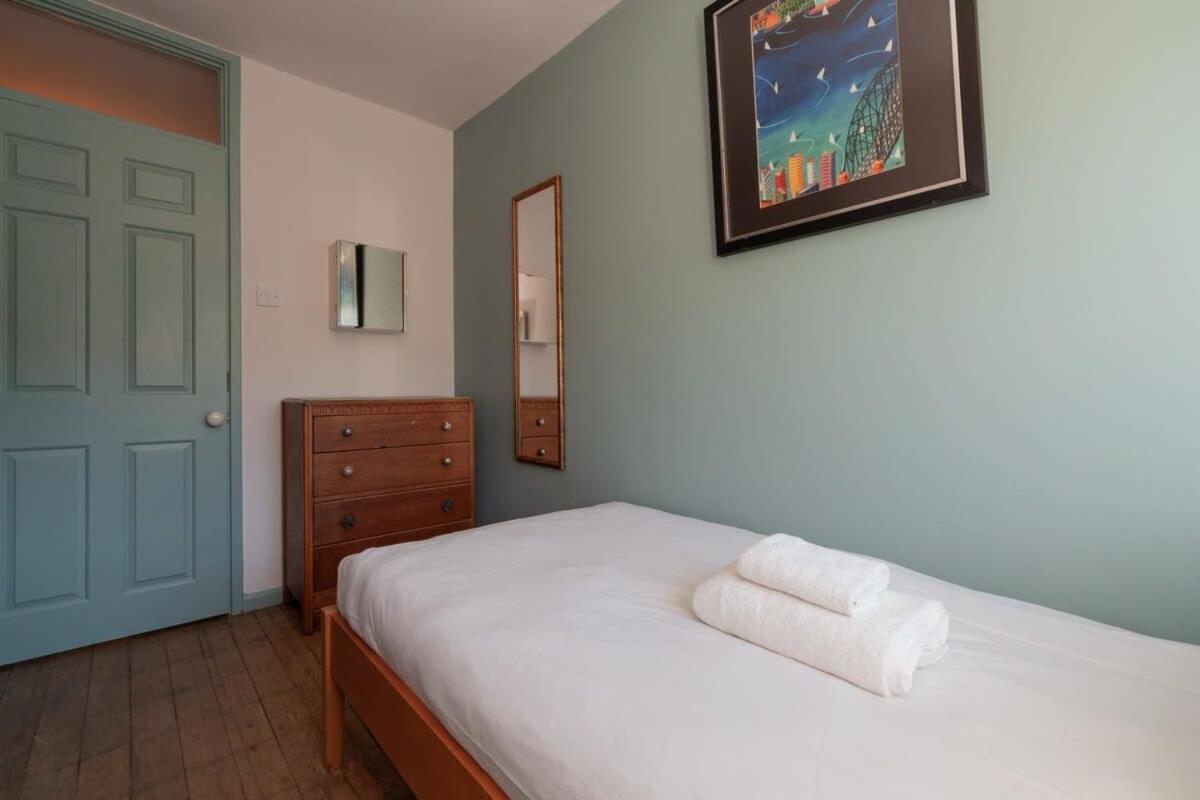 Central Stylish 4 Bedroom Apartamento *