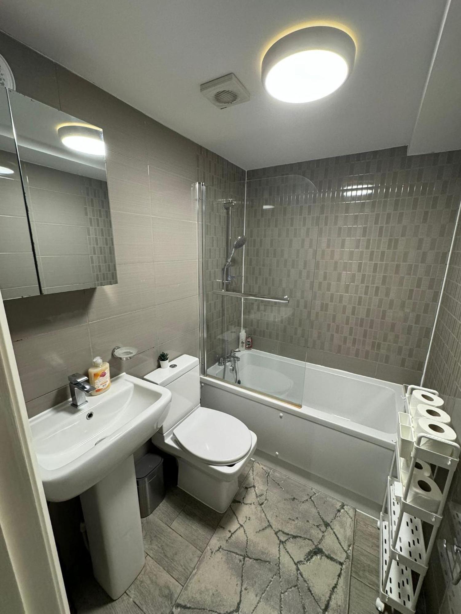 Cozy Two Bedroom Sleeps 6 Near Camden Market Hw10 Londres