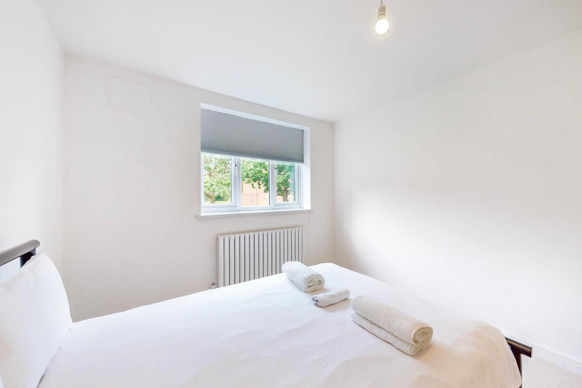 Apartamento Lovely 2 Bed With Balcony Near East Putney Station Londres