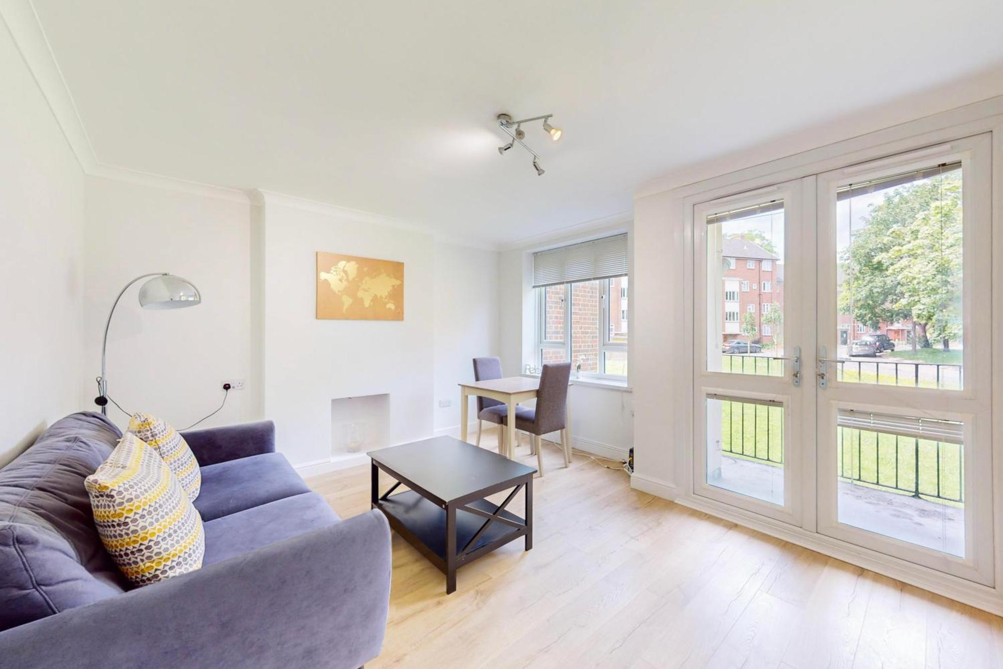 Lovely 2 Bed With Balcony Near East Putney Station Apartamento *