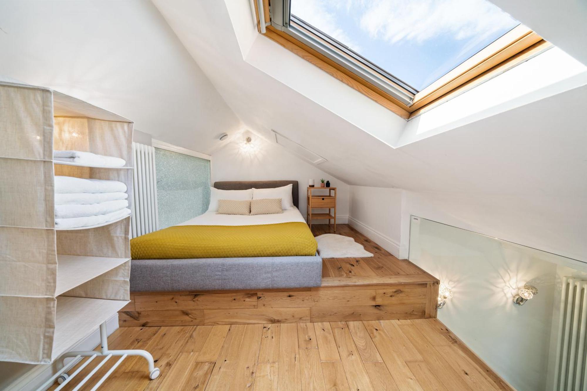 Appartement Hidden Gem In Location - Beautiful 2 Bed Londen