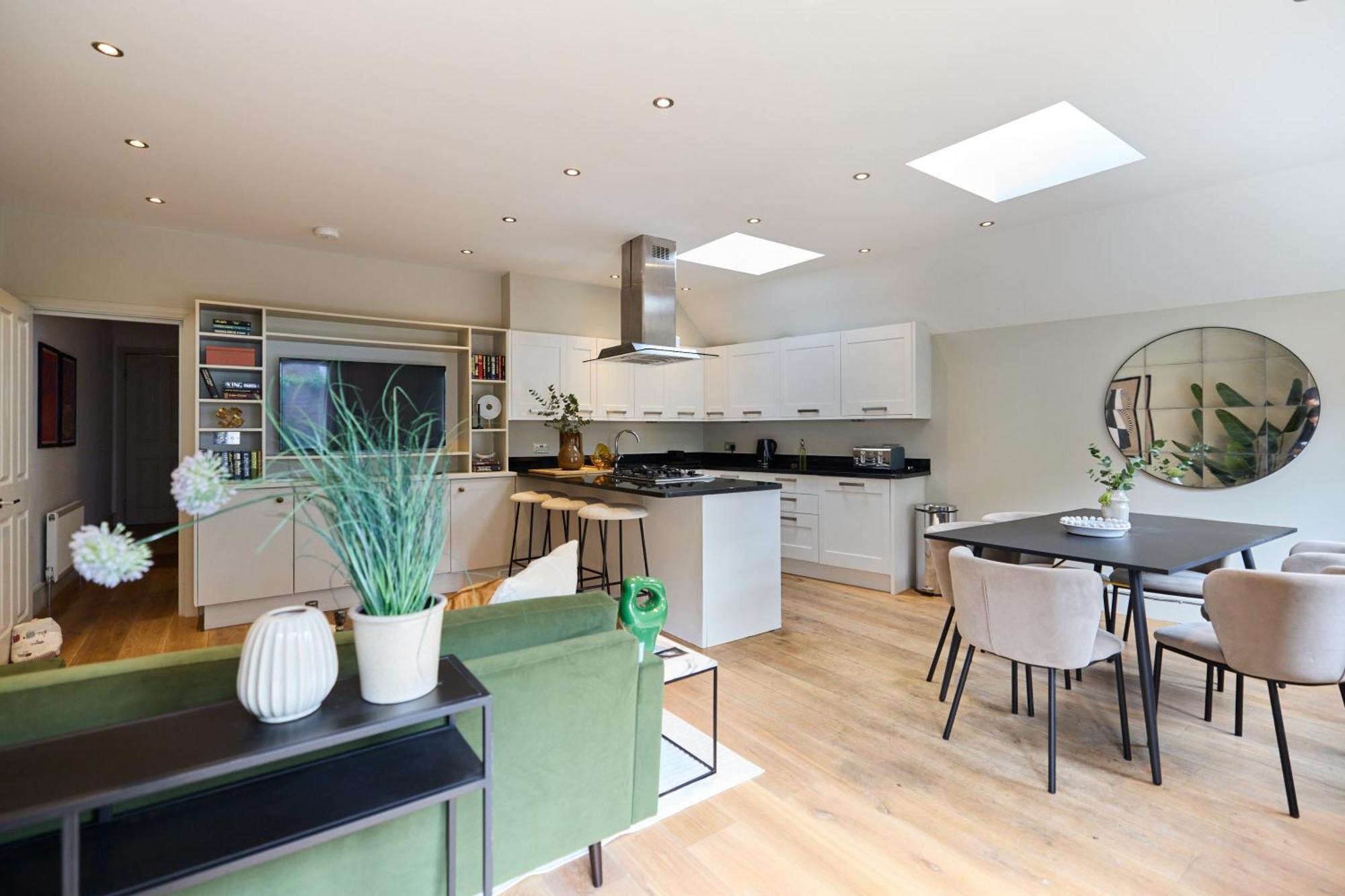 The Fulham Wharf - Glamorous 2bdr Flat With Garden *