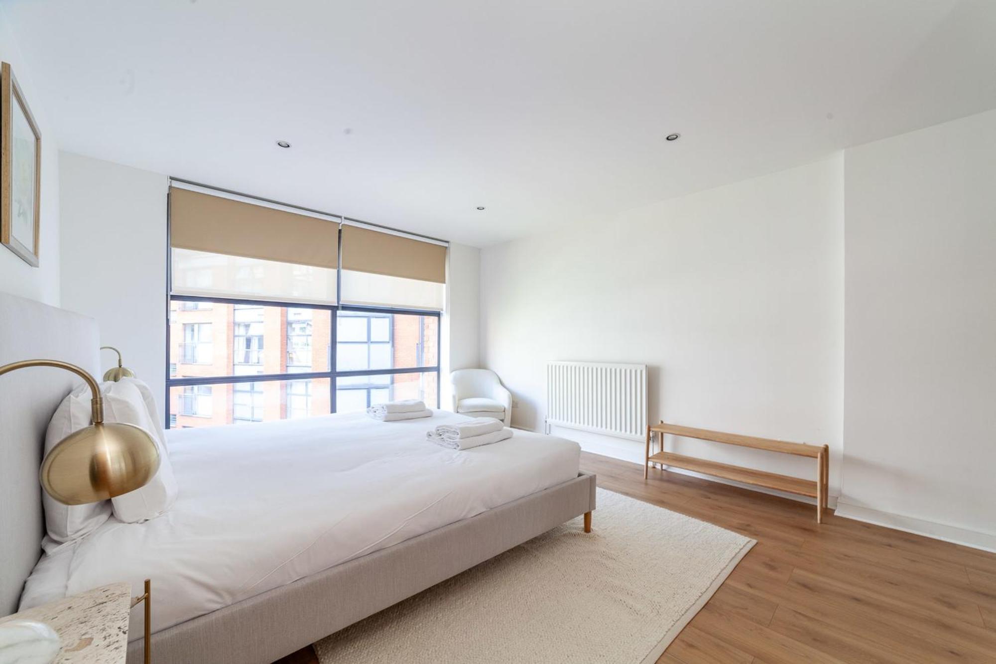 Appartement A Stylish Newly Refurbished Flat With Access *