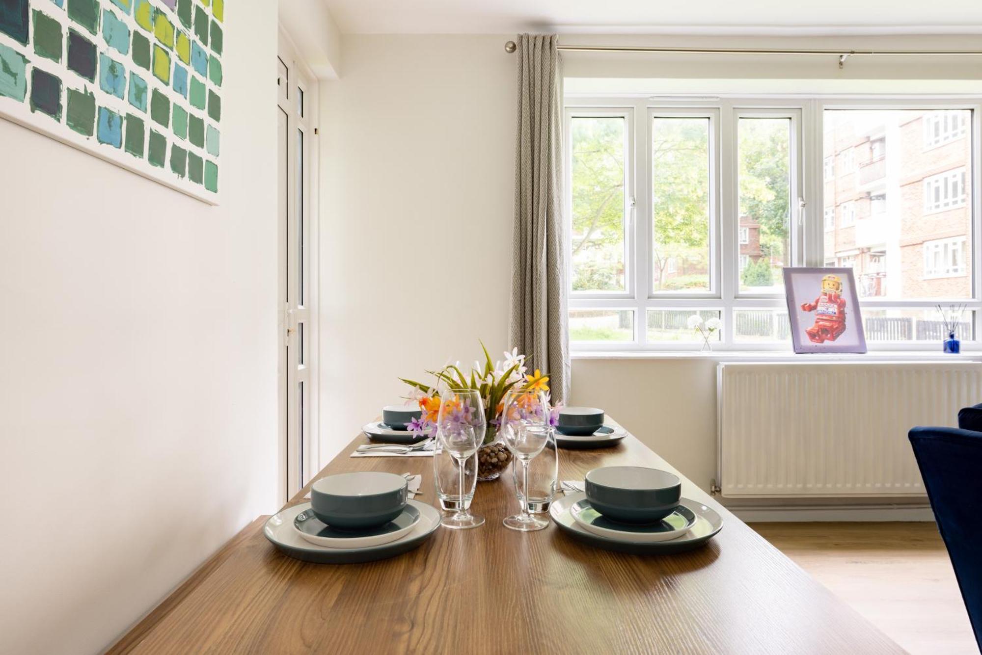 Penthousestays Wimbledon - Chic 2 Bedroom King Bed With Balcony - 2 Mins From Wimbledon Tennis Club And Museum - Aeltc