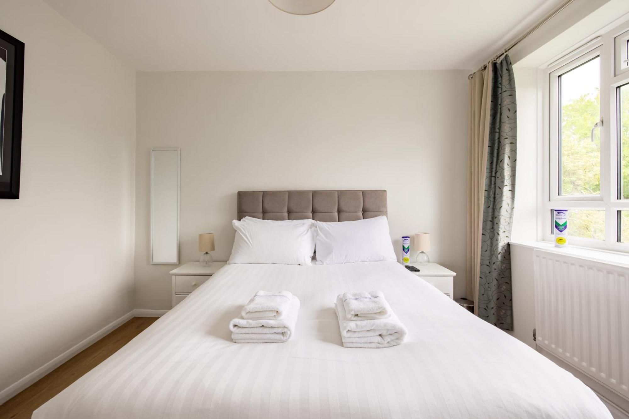 Penthousestays Wimbledon - Chic 2 Bedroom King Bed With Balcony - 2 Mins From Wimbledon Tennis Club And Museum - Aeltc Appartement *