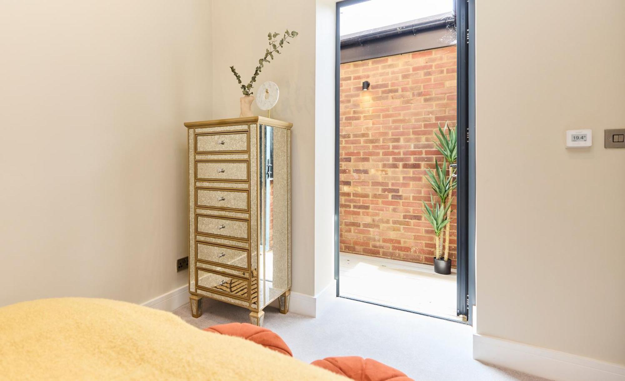 Apartment The Brixton Hill Place - Exquisite 2bdr Flat With Terrace London