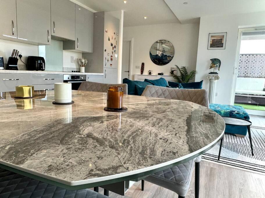 High-spec 1x Large Bedroom Apartamento *